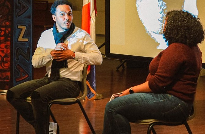 Conversatorio durante la puesta en circulación de Palma Sola